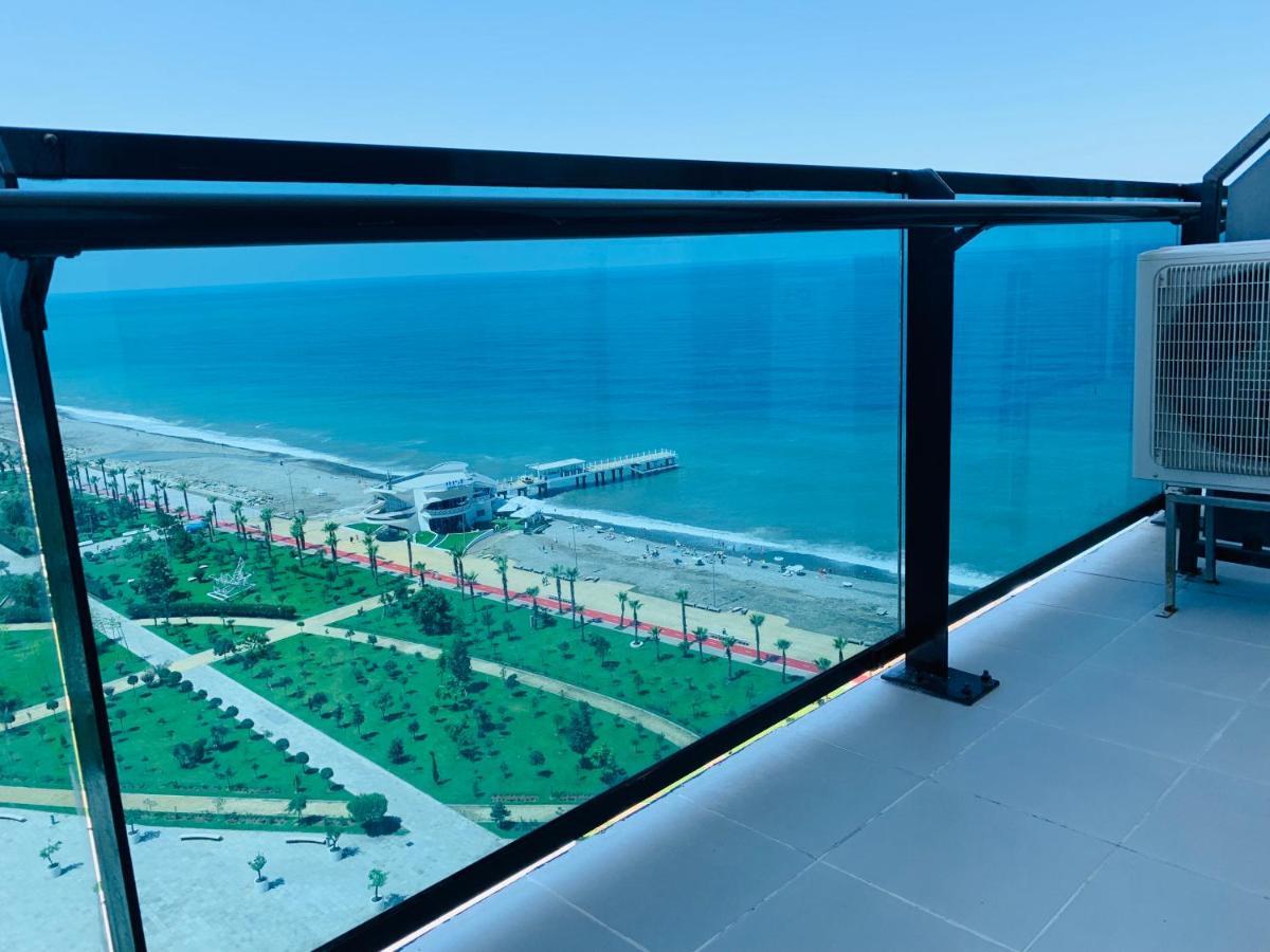 Sea View Apartments Orbi Beach Tower 바투미 외부 사진