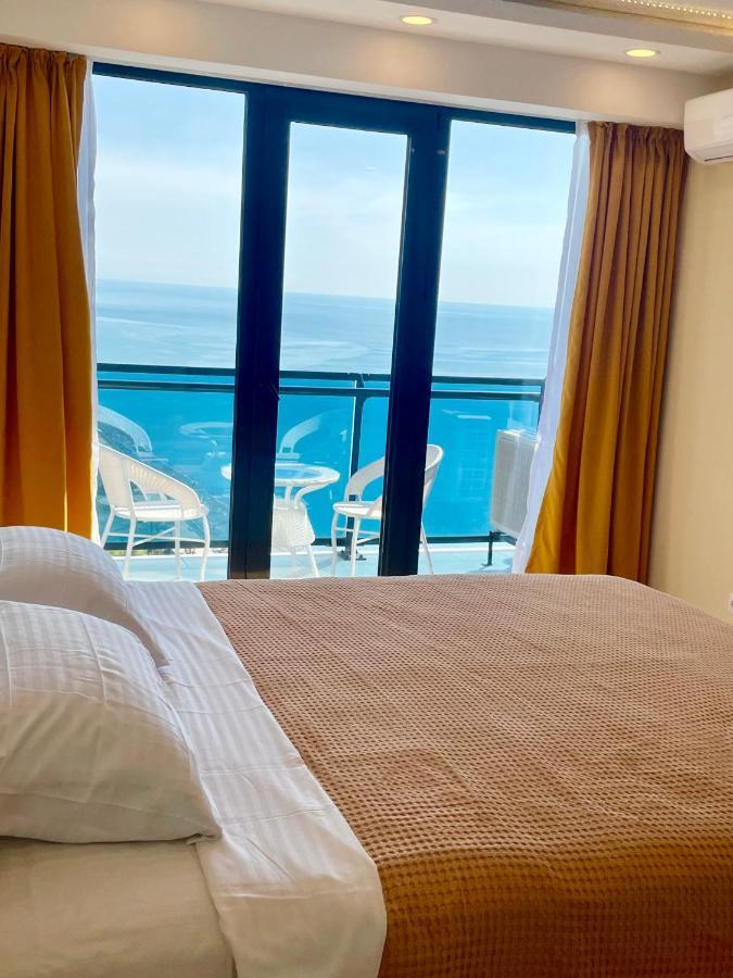Sea View Apartments Orbi Beach Tower 바투미 외부 사진