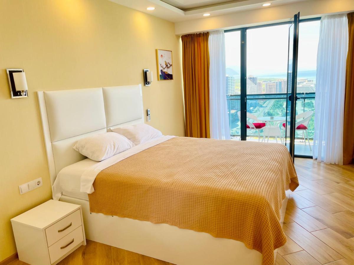 Sea View Apartments Orbi Beach Tower 바투미 외부 사진