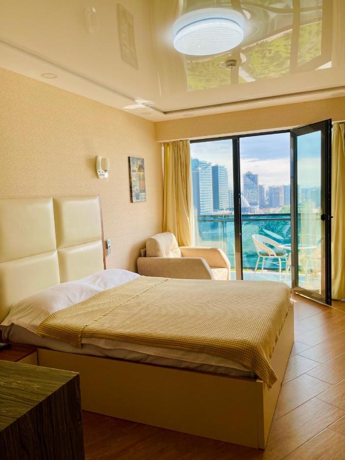 Sea View Apartments Orbi Beach Tower 바투미 외부 사진