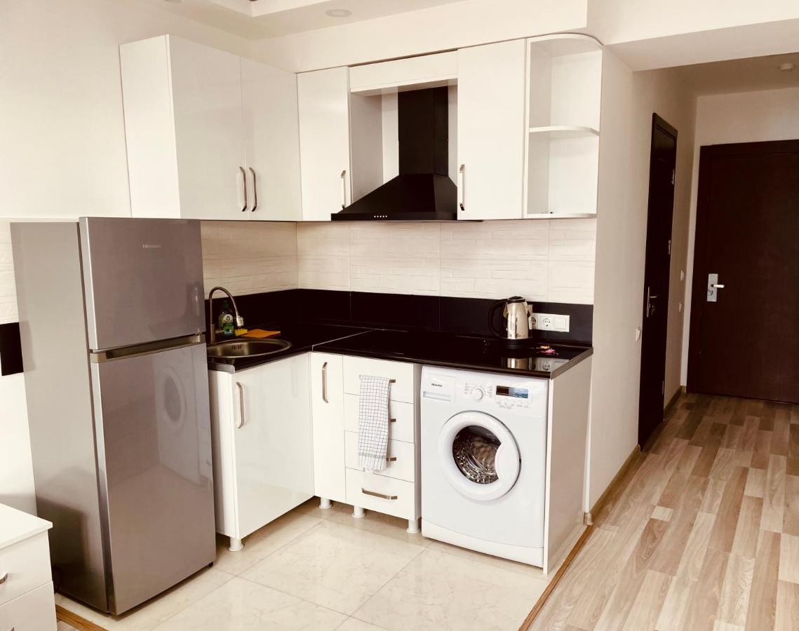 Sea View Apartments Orbi Beach Tower 바투미 외부 사진