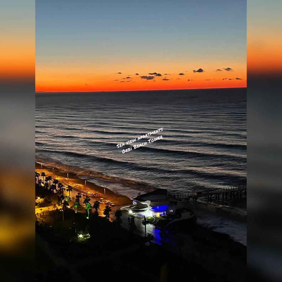 Sea View Apartments Orbi Beach Tower 바투미 외부 사진