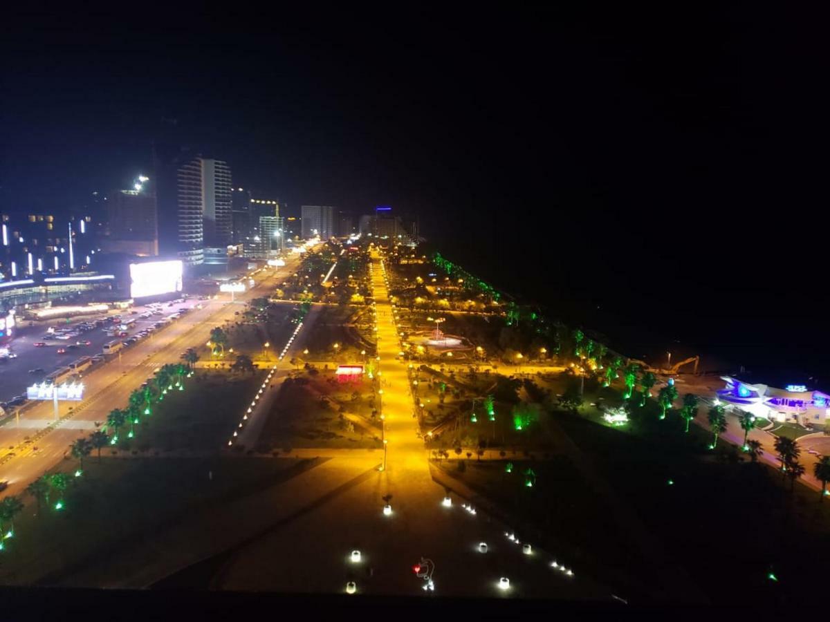 Sea View Apartments Orbi Beach Tower 바투미 외부 사진