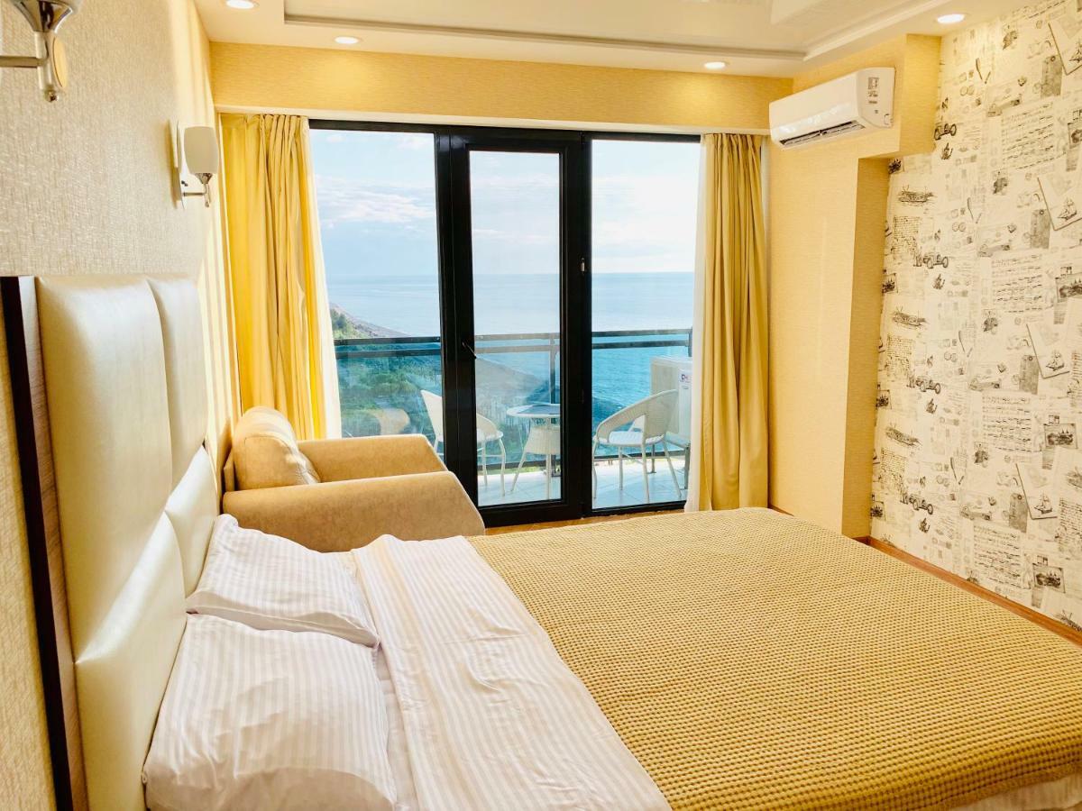 Sea View Apartments Orbi Beach Tower 바투미 외부 사진